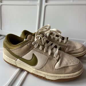 Nike Men's Khaki and Olive Sneakers